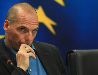 Ο Γ.Βαρουφάκης απάντησε με επιστολή στην κριτική του Α.Τσίπρα στην Guardian (φωτό)